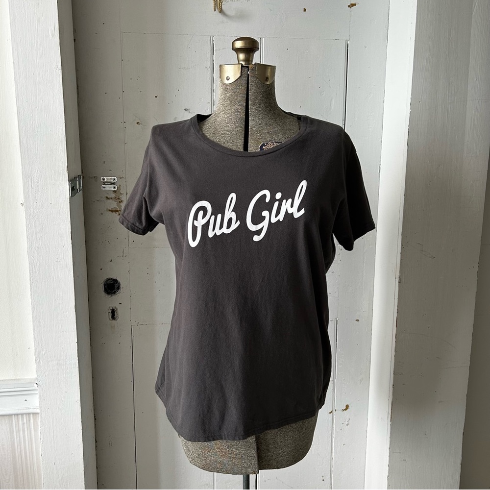 Anvil Lake Placid Brewery PUB GIRL Ladies Black Short Sleeve Tee Classic Cotton